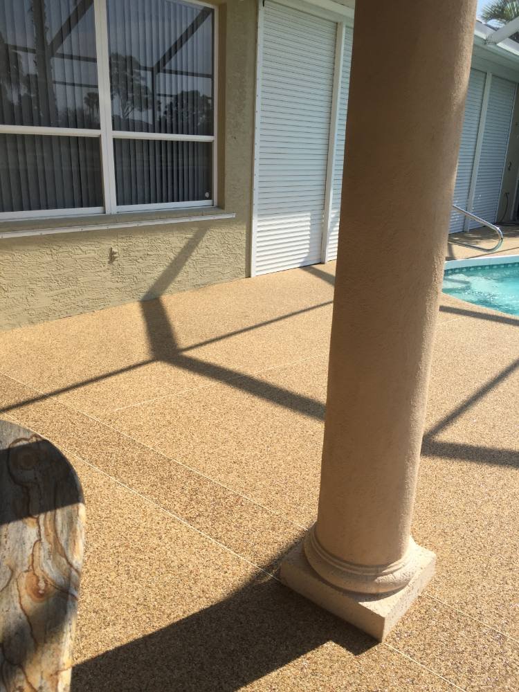 Pool deck in river rock