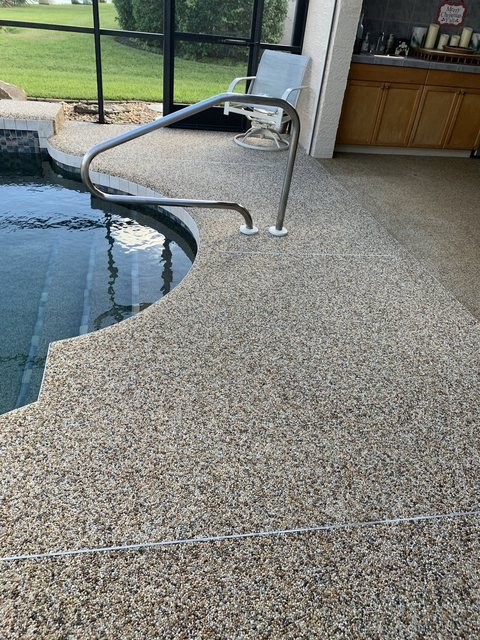Pool deck in river rock