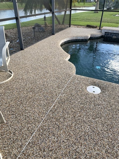 Pool deck in river rock