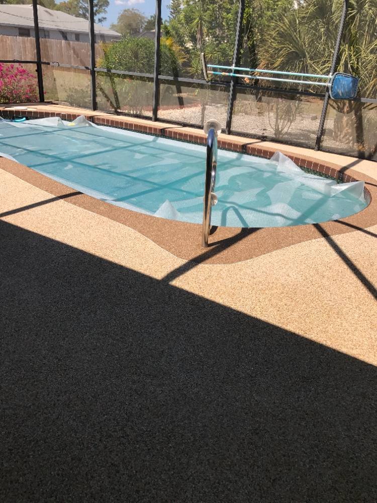 Pool deck in river rock