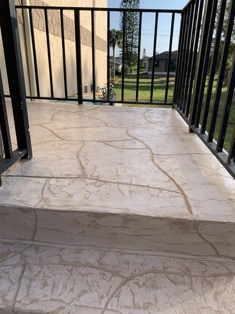 Front porch in decorative concrete