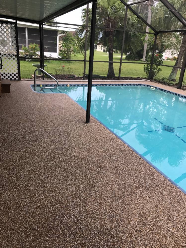 Pool deck in river rock